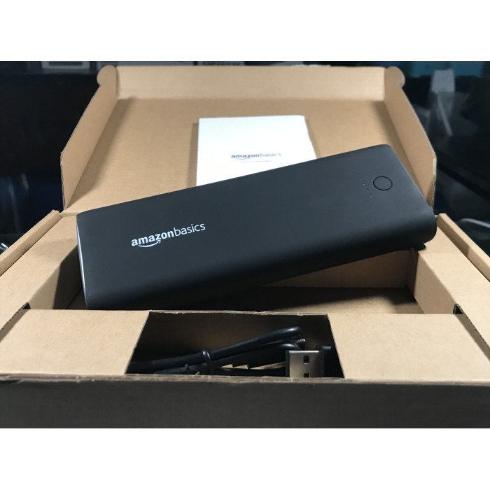 Amazon Basics 20100 mAh Power Bank