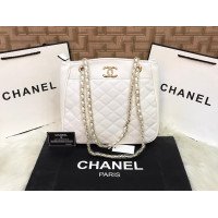 CHANEL Supreme Quality White Handbag
